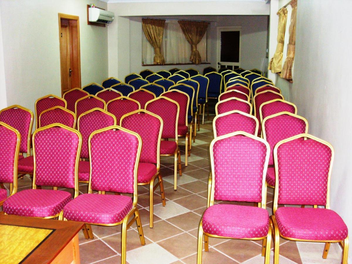 Welcome Centre Hotels Lagos Exteriör bild